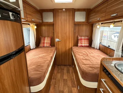 Dethleffs Esprit i7010 LHD A class - PERFECT TOURER LAYOUT FOR EUROPE  2011
