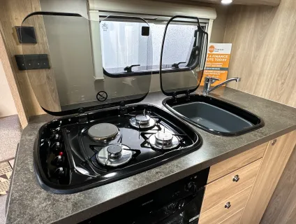 Elddis Encore 175 - PRIVATE PLATE INCLUDED  2017