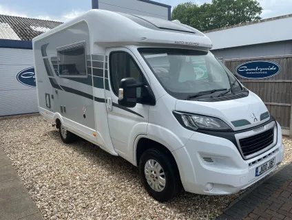 Auto-Sleepers Broadway EK SUPERB LOW MILEAGE EXAMPLE  2020