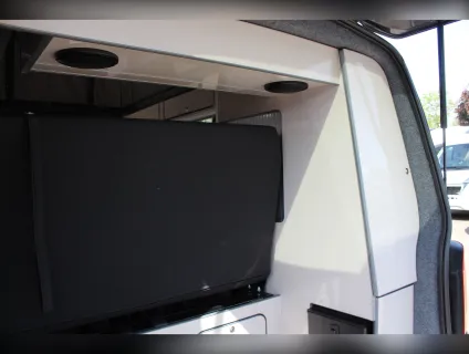 Volkswagen  Transporter 2024