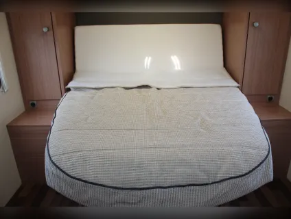 Knaus  Sky TI 700 2013