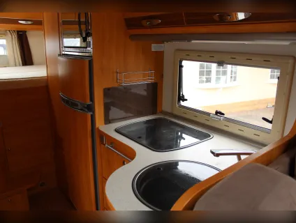 Adria  Coral A 660 SP 2010
