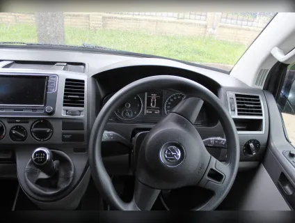 Volkswagen  Transporter 2015