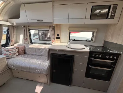 Elddis  Avante 2025