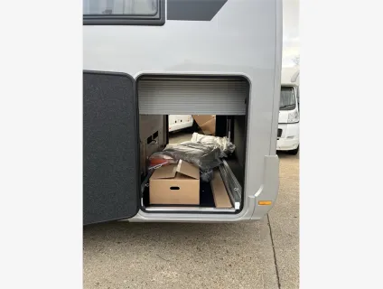 Adria  MATRIX SUPREME MB 670 DC 