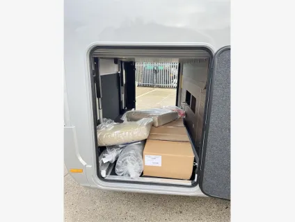 Adria  MATRIX SUPREME MB 670 DC 