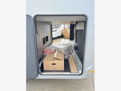 Adria  MATRIX SUPREME MB 670 DC 