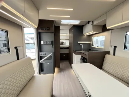 Adria  MATRIX SUPREME MB 670 DC 