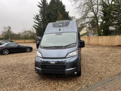 Pilote  Van V633M 