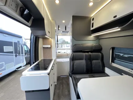 Pilote  Van V633M 