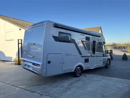Adria  MATRIX SUPREME 670 DC 