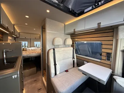 Hymer  Camper Van Yellowstone 