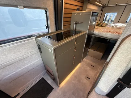 Hymer  Camper Van Yellowstone 