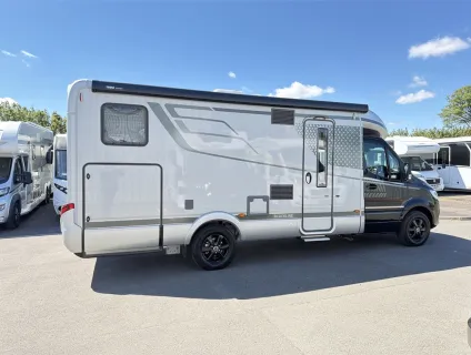 Hymer  B-Class ModernComfort BMC-T 680 BlackLine 