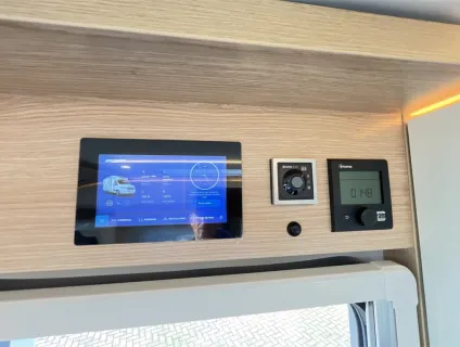 Hymer  B-Class ModernComfort BMC-T 680 BlackLine 