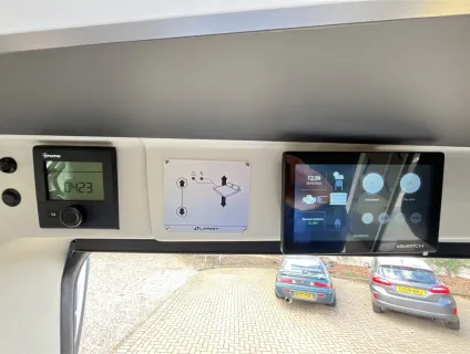 Pilote  Van V633M 