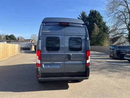 Hymer  Campervan Ayers Rock 