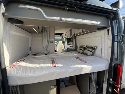 Hymer  Campervan Ayers Rock 