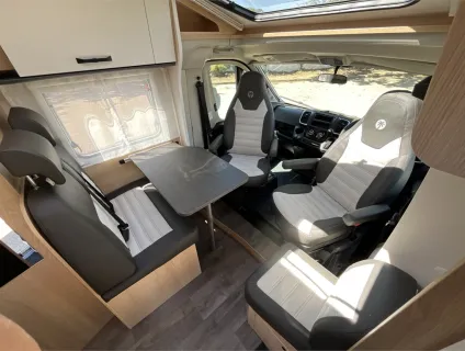 Sunlight  Van V 60 Adventure Edition 