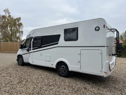 Sunlight  V69 Adventure Edition 