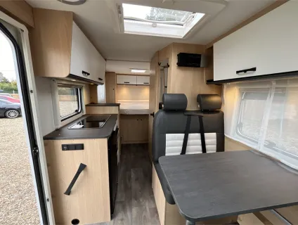 Sunlight  V69 Adventure Edition 