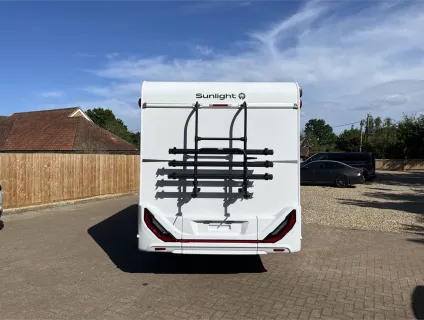 Sunlight  V66 Adventure Edition 