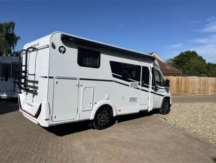 Sunlight  V66 Adventure Edition 
