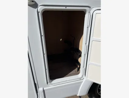 Sunlight  V66 Adventure Edition 