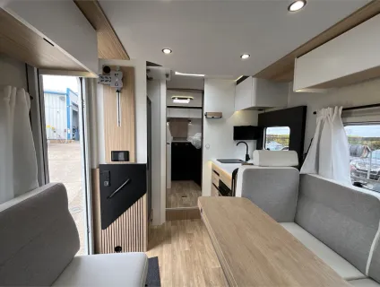 Pilote  P720FGJ Selection 