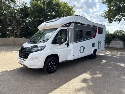Burstner  IXEO IT 726G 2017