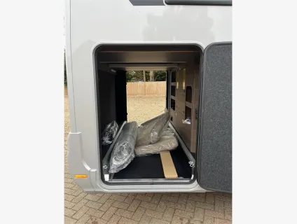 Adria  CORAL SUPREME MB 670 DL 