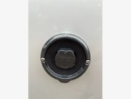 Adria  CORAL SUPREME MB 670 DL 