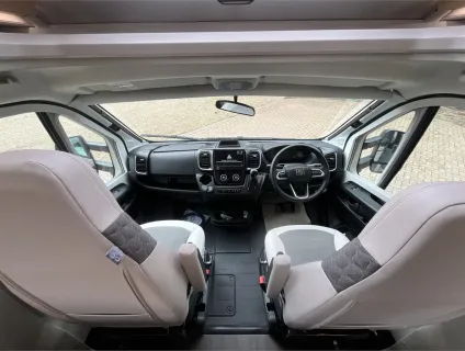 Adria  MATRIX SUPREME 670 SL 60Y 