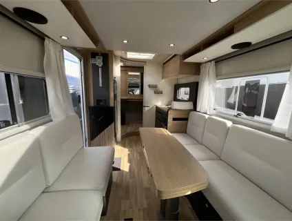 Pilote  P690D Evidence 