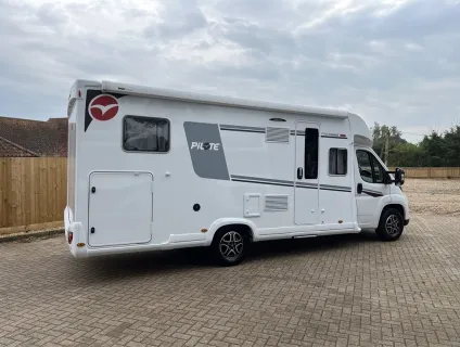 Pilote  P740FGJ Evidence 