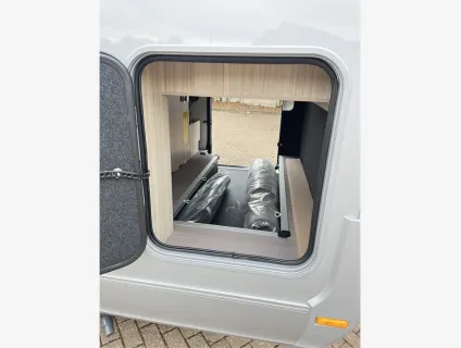 Adria  COMPACT SUPREME SC 