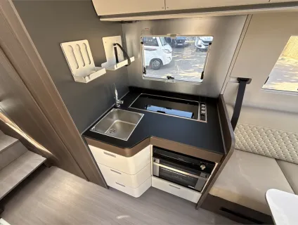 Adria  CORAL SUPREME 670 DL 