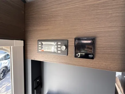 Adria  CORAL SUPREME 670 DL 