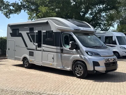 Adria  MATRIX SUPREME 670 DL 