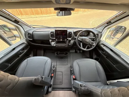 Adria  MATRIX SUPREME 670 DL 