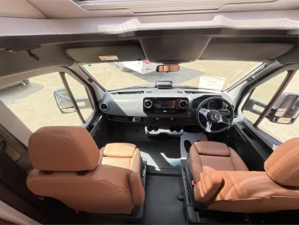 Adria  CORAL SUPREME MB 670 DL 