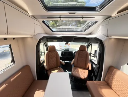 Adria  CORAL SUPREME MB 670 DL 