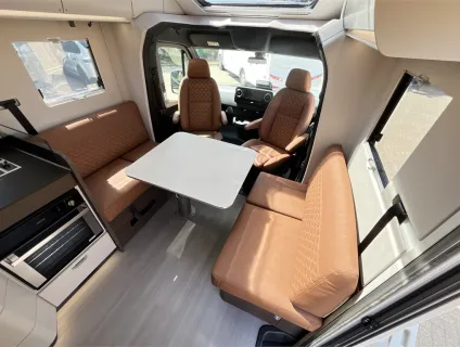 Adria  CORAL SUPREME MB 670 DL 
