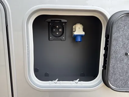 Adria  COMPACT MAX DL 