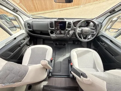 Adria  CORAL 60Y 670 DL 