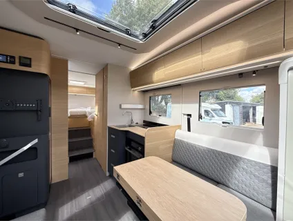 Adria  CORAL 60Y 670 DL 