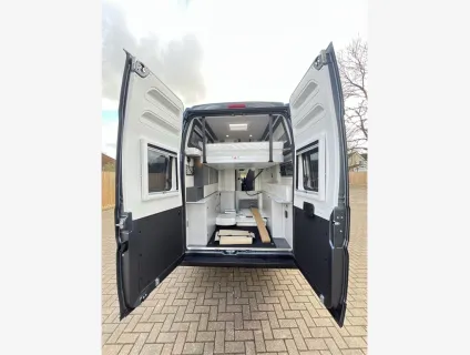 Pilote  Van V633M 
