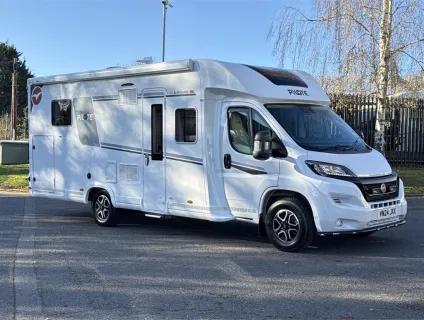 Pilote  P746 FC Expression 2024