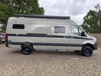 Hymer  Grand Canyon S 700 