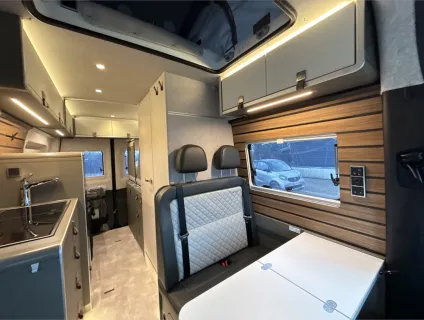 Hymer  Grand Canyon S CrossOver 
